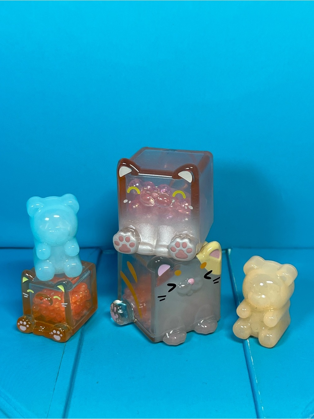 Choco Teddy - Mixed Lot - Square Cats and Colorful Candy Chocolate Bear Shakers